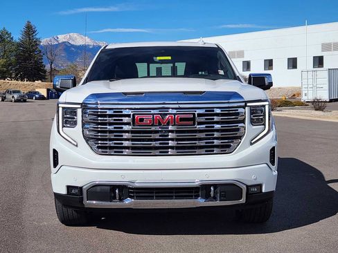 Used 2023 GMC Sierra 1500 Denali w/ Denali Reserve Package image 5