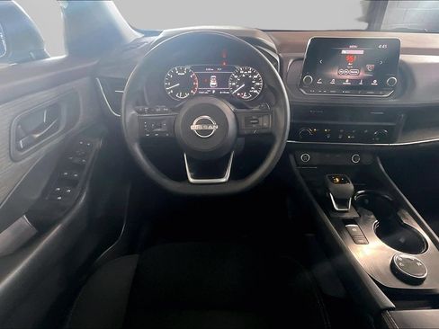 Used 2023 Nissan Rogue S AWD/4WD image 3