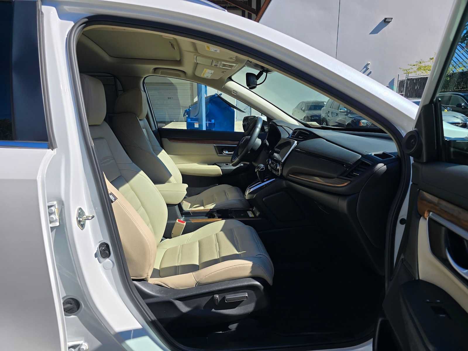 Used 2020 Honda CR-V Touring image 11