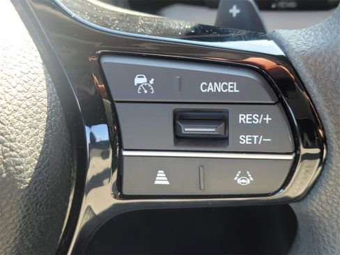 Used 2023 Honda Pilot LX image 17