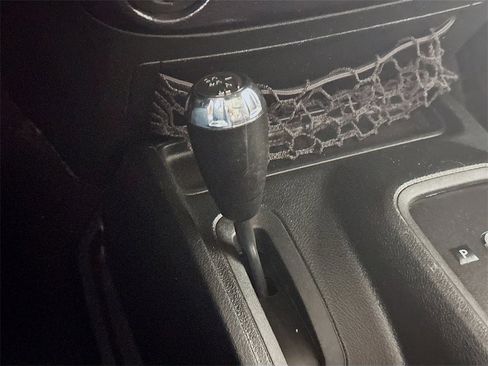 Used 2016 Jeep Wrangler Sport image 20