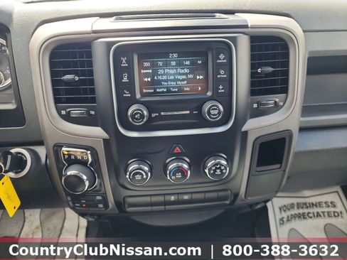 Used 2018 RAM 1500 Express AWD/4WD image 12