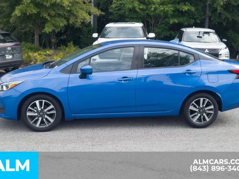 Used 2024 Nissan Versa SV FWD image 10