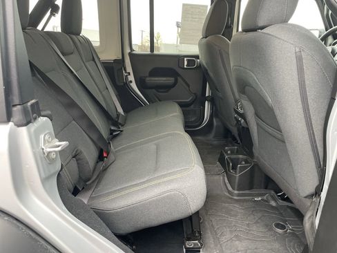 Used 2024 Jeep Wrangler Sport S image 15