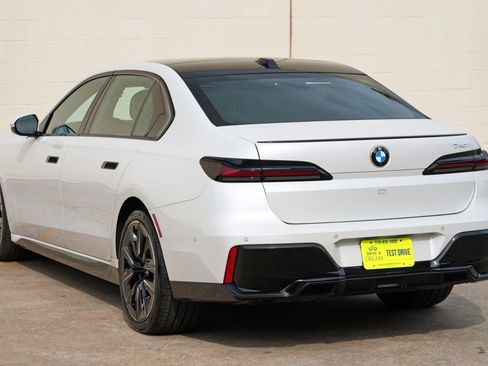Used 2023 BMW 740i w/ Parking Assistance Package RWD image 63
