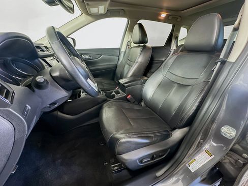 Used 2018 Nissan Rogue SL w/ Premium Package AWD/4WD image 13