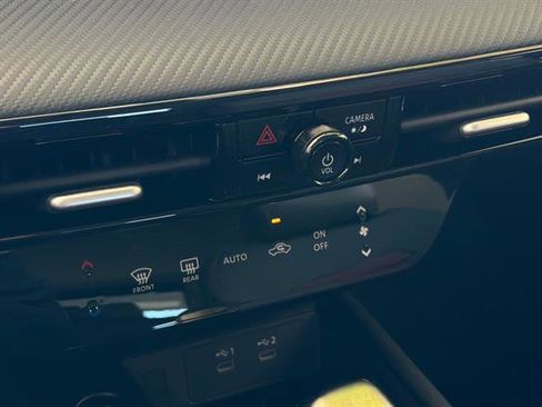 New 2026 Nissan Kicks SR FWD image 22
