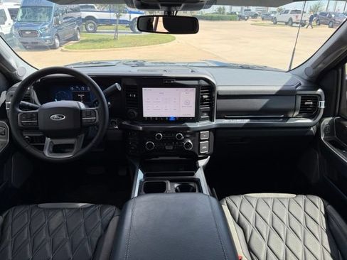 Used 2025 Ford F250 Lariat w/ Lariat Ultimate Package AWD/4WD image 24