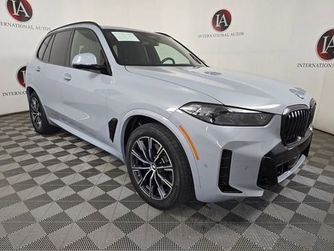 Certified 2025 BMW X5 xDrive40i w/ Executive Package image 1