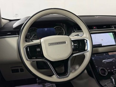 Used 2023 Land Rover Range Rover Velar R-Dynamic S image 22