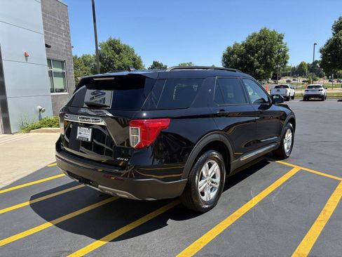 Used 2023 Ford Explorer XLT w/ Equipment Group 202A AWD/4WD image 6