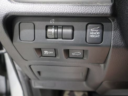 Used 2014 Subaru Forester 2.5i Limited w/ Popular Package #2 AWD/4WD image 30