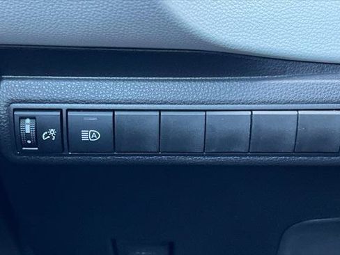 Certified 2025 Toyota Corolla SE w/ Convenience Package FWD image 28