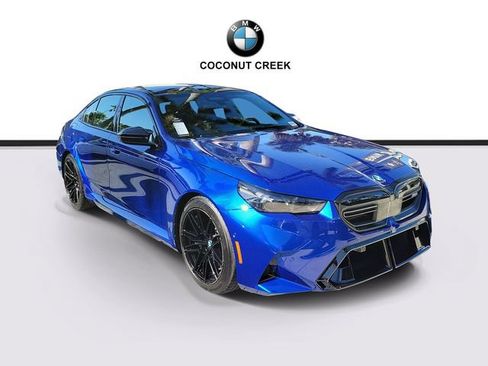 Used 2025 BMW M5 w/ Carbon Package AWD/4WD image 1