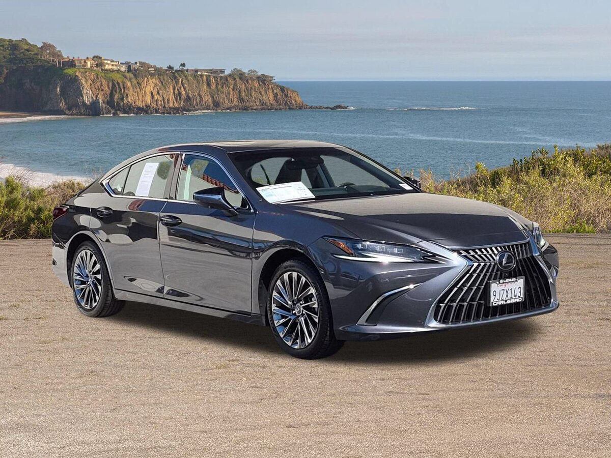 Used 2024 Lexus ES 300h w/ Accessory Package (Z1) FWD image 3