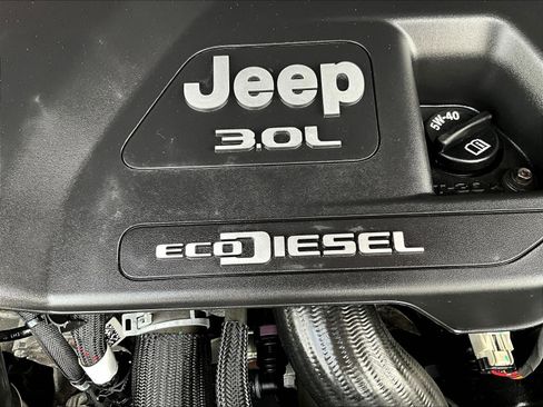 Used 2022 Jeep Wrangler Unlimited Sport AWD/4WD image 31