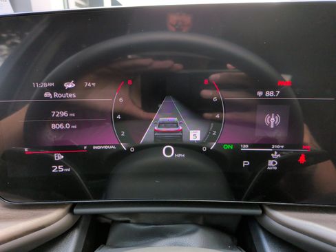 Certified 2025 Audi Q5 Premium w/ Convenience Package image 22