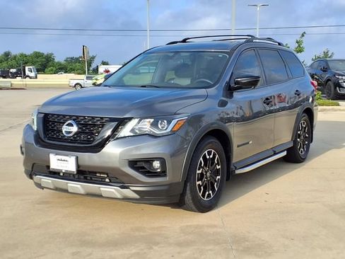 Used 2020 Nissan Pathfinder SL FWD image 3
