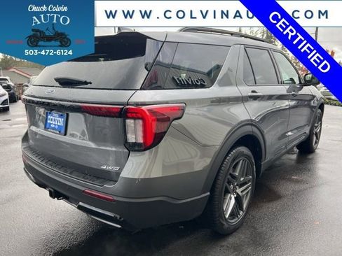 Certified 2025 Ford Explorer ST-Line w/ ST-Line Street Pack image 7