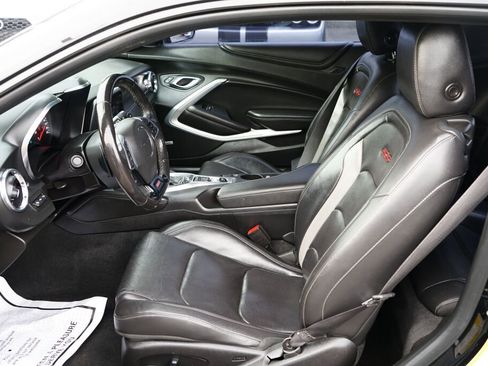 Used 2019 Chevrolet Camaro SS image 12