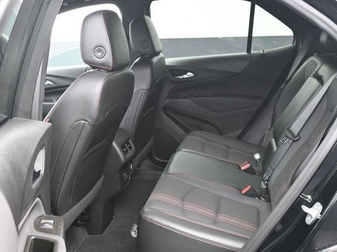 Used 2024 Chevrolet Equinox RS AWD/4WD image 13