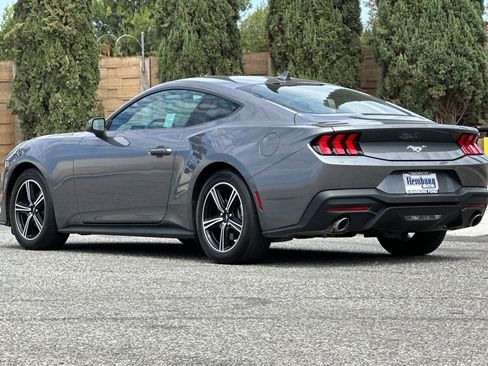 Used 2024 Ford Mustang Coupe RWD image 6