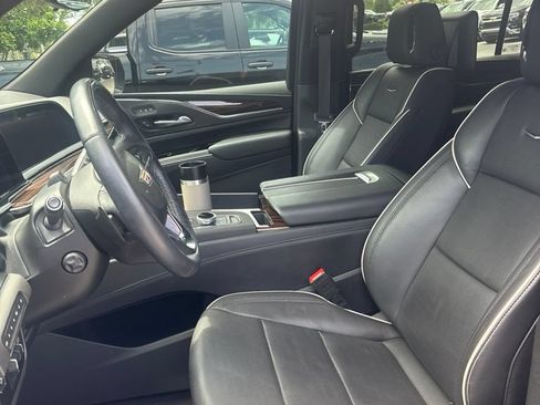 Used 2024 Cadillac Escalade ESV Premium Luxury w/ Performance Package AWD/4WD image 6