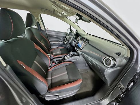 Used 2024 Nissan Versa SR image 29