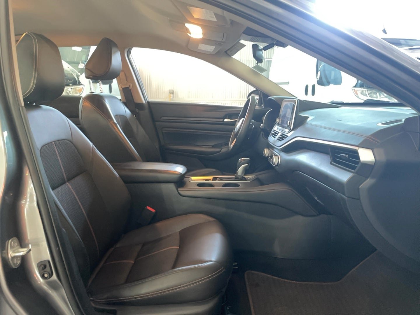 Used 2020 Nissan Altima 2.5 SR AWD/4WD image 16