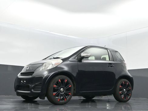 Used 2012 Scion iQ image 11