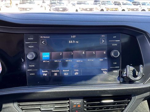 Used 2019 Volkswagen Jetta SEL w/ Cold Weather Package image 34