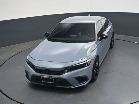 Used 2023 Honda Civic Sport image 18