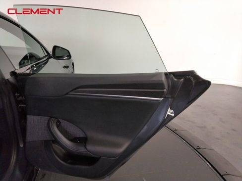 Used 2021 Tesla Model S Plaid image 31