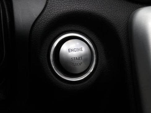 Used 2014 Mercedes-Benz SLK 250 image 21