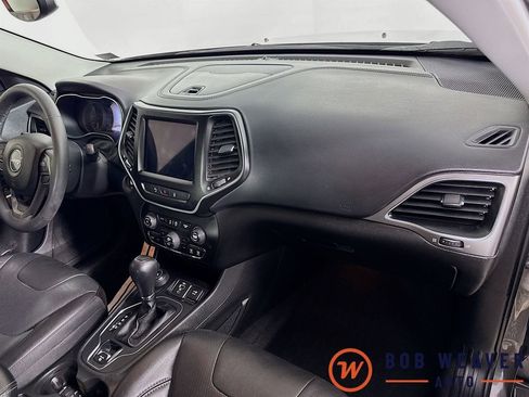 Used 2021 Jeep Cherokee Latitude Lux w/ Comfort/Convenience Group AWD/4WD image 31