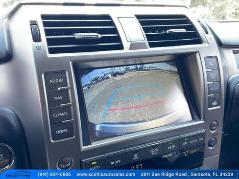 Used 2019 Lexus GX 460 image 31