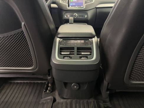 Used 2023 Volvo XC90 B5 Core w/ Protection Package Premier image 37