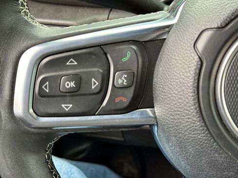 Used 2023 Jeep Wrangler Unlimited Sahara w/ Cold Weather Group image 18