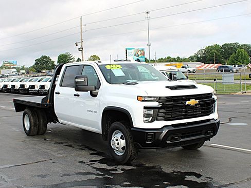 Used 2026 Chevrolet Silverado 3500 W/T w/ WT Convenience Package AWD/4WD image 3