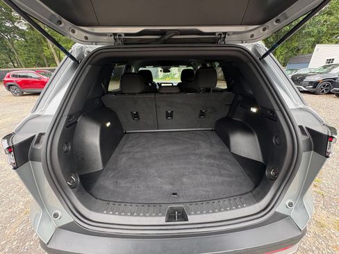 Used 2025 Chevrolet Equinox LT FWD image 26
