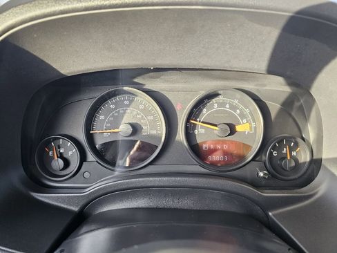 Used 2017 Jeep Patriot Sport image 28