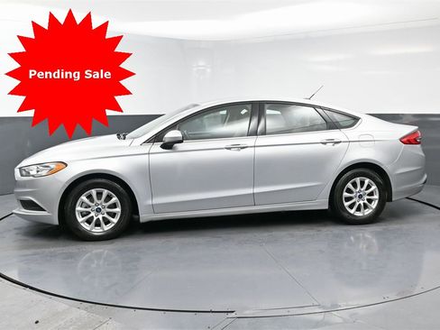 Used 2018 Ford Fusion S image 6