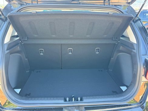 Used 2026 Hyundai Venue SEL FWD image 22