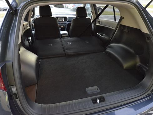 Used 2020 Kia Sportage LX image 16