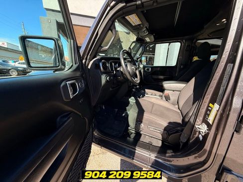 Used 2023 Jeep Wrangler Unlimited Sport AWD/4WD image 25