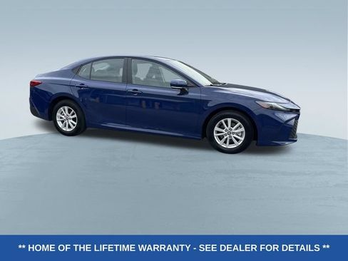 Used 2025 Toyota Camry LE w/ Convenience Package FWD image 2