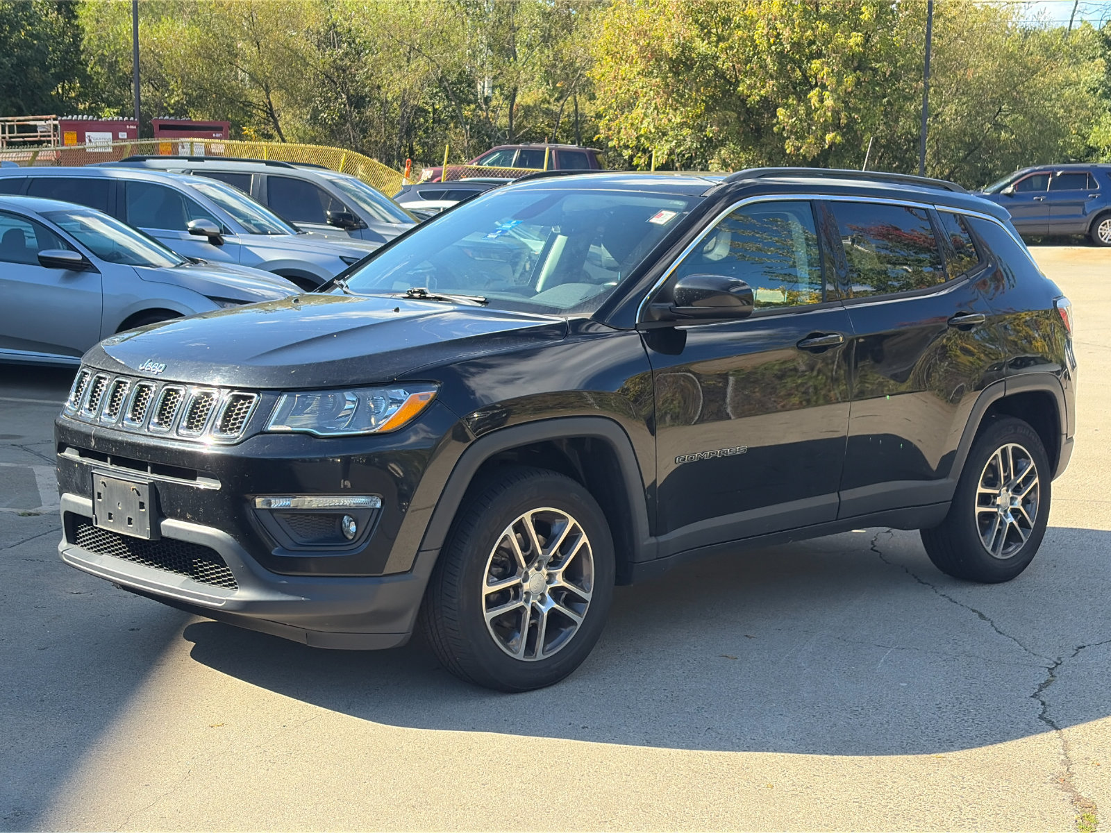 Used 2020 Jeep Compass Latitude w/ Popular Equipment Group AWD/4WD image 1