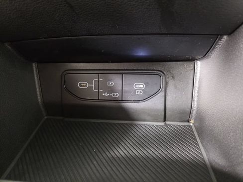 Certified 2026 Kia Sportage LX FWD image 24