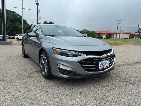Certified 2024 Chevrolet Malibu LT FWD image 12