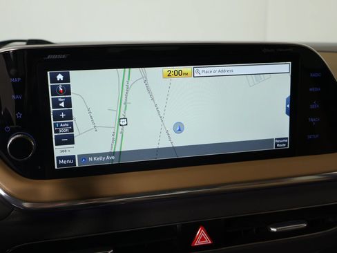 Used 2020 Hyundai Sonata Limited w/ Preferred Accessory Package FWD image 8
